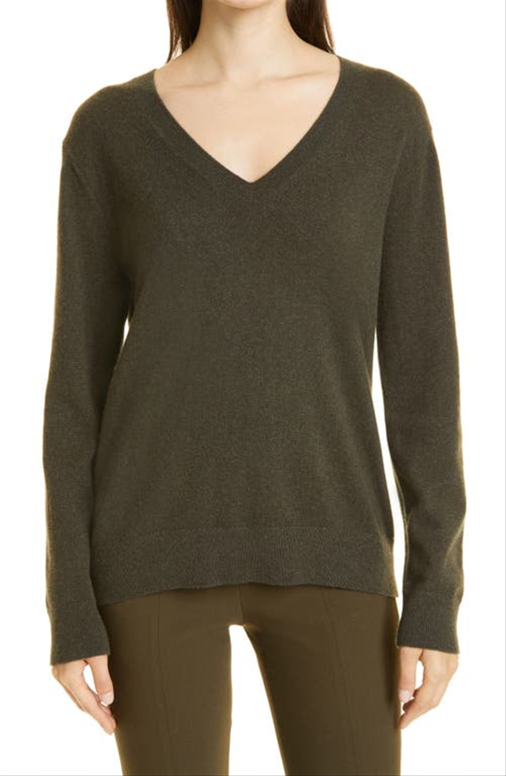 Vince Weekend V-Neck Cashmere Sweater in 355Dkp-Dk Pine , Size Small Green