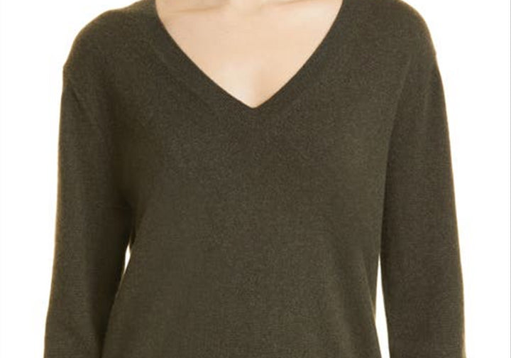 Vince Weekend V-Neck Cashmere Sweater in 355Dkp-Dk Pine , Size Small Green