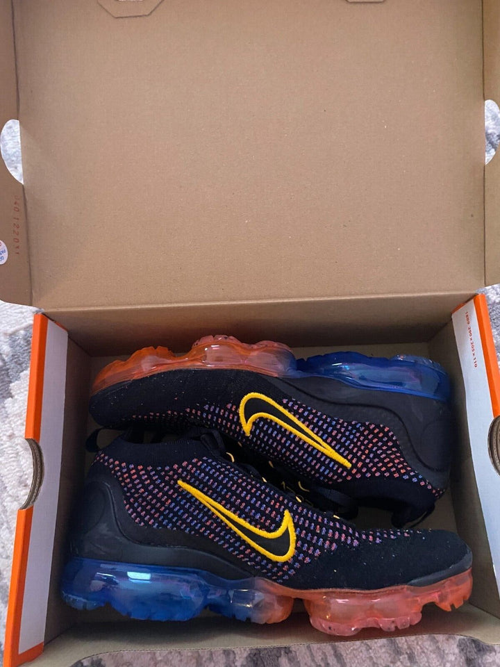 Nike Kids' Air VaporMax 2021 FK Sneaker in Black/Gold Photo Blue Size 7