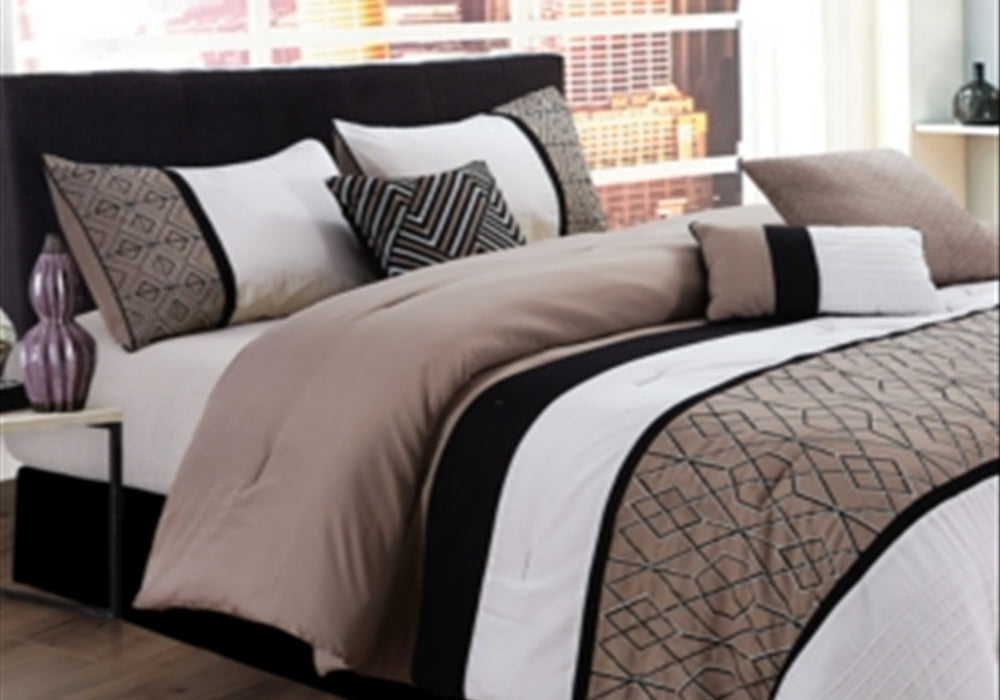 Sergio 7-Pc. Queen Comforter Set Bedding Brown/White/Black