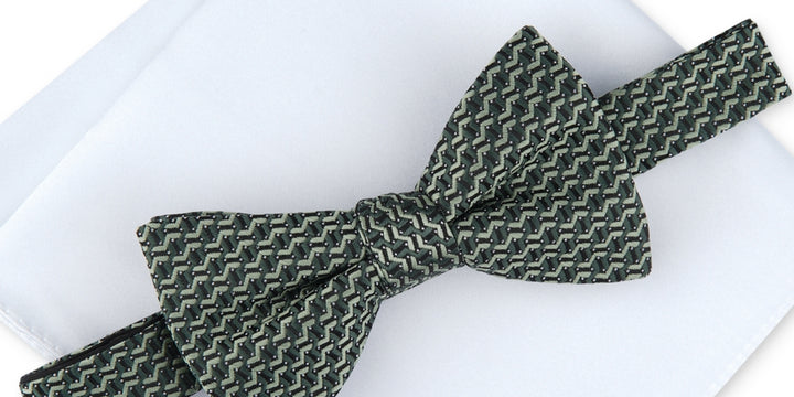 Alfani Men's Pre Tied Geo Bow Tie & Solid Pocket Square Set Green Size Regular