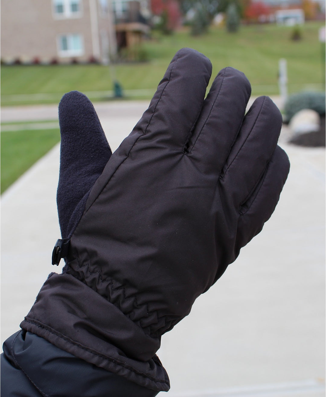 Isotoner Mens Cold Weather Waterproof Winter Gloves